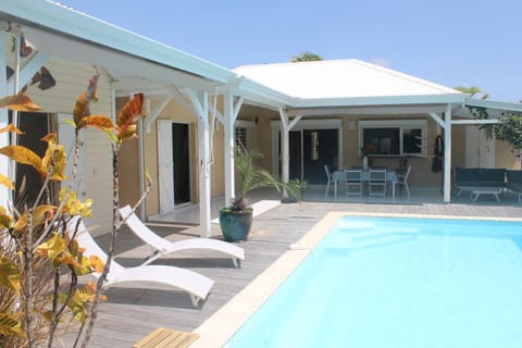 Patio, Pool view, Swimming pool