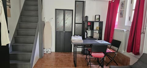 Appartement à La Bastidonne Apartment in Pertuis