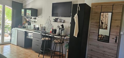 Appartement à La Bastidonne Apartment in Pertuis