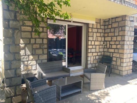 Rez de villa Grand T2 proche plage Marvivo-Sablettes House in La Seyne-sur-Mer