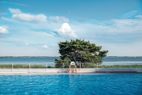 Property building, Swimming pool, Sports