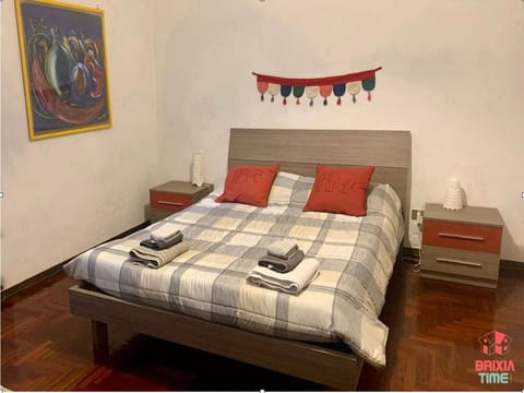 Brixia Time Case - In villa con giardino Bed and Breakfast in Province of Brescia