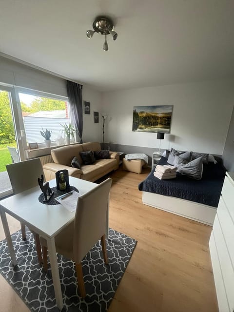 Living room, Photo of the whole room, Bedroom, Food