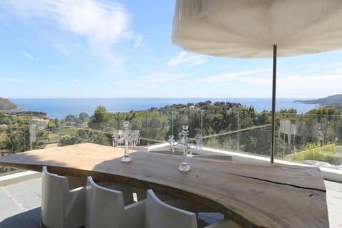 View (from property/room), Balcony/Terrace, Dining area, Mountain view, Sea view