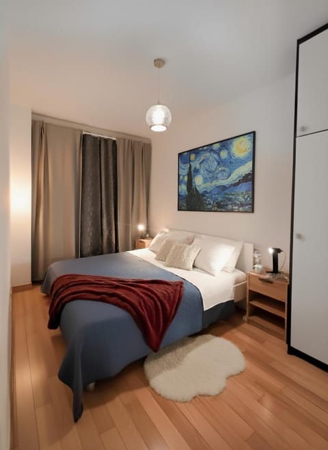 Bed, Photo of the whole room, Bedroom