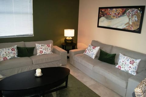 GALLEON BAY 208 BAYFRONT WITH Boat slip Pool Hot tub Apartment in South Padre Island