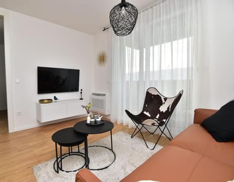 Urban loft with garage place Apartment in Zadar