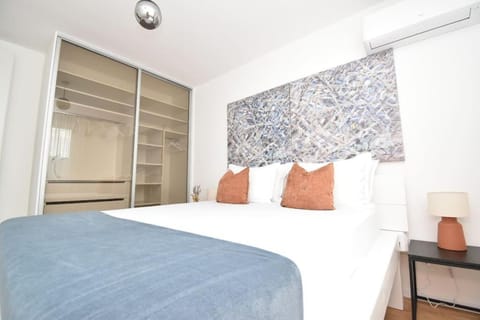 Urban loft with garage place Apartment in Zadar