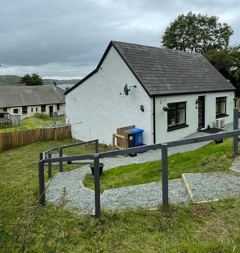 Rha Ha Cottage House in Scotland
