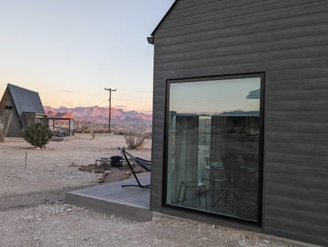 Stardust Luxury Cottage with loft & a great view Apartment in Big Bend National Park