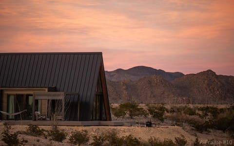 Stardust Big Bend Luxury A-Frame#10 with a fab view House in Big Bend National Park