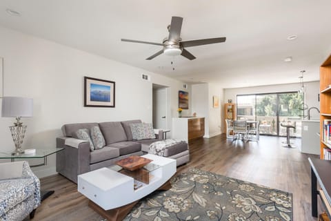 Scottsdale Chic Condo-Walk To Old Town Scottsdale House in Paradise Valley