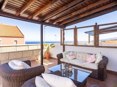View (from property/room), Balcony/Terrace, Sea view