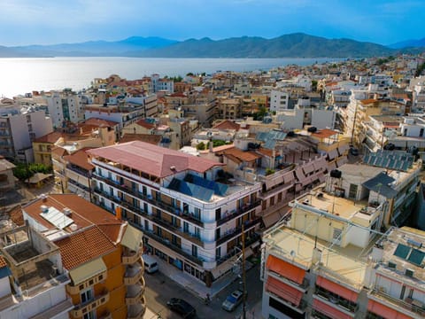 Property building, Bird's eye view, City view, Sea view, Street view, Location