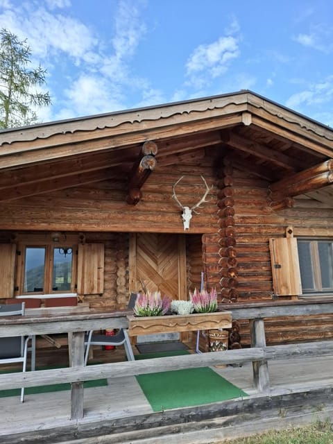 Tiroler Blockhaus Apartment in Tyrol