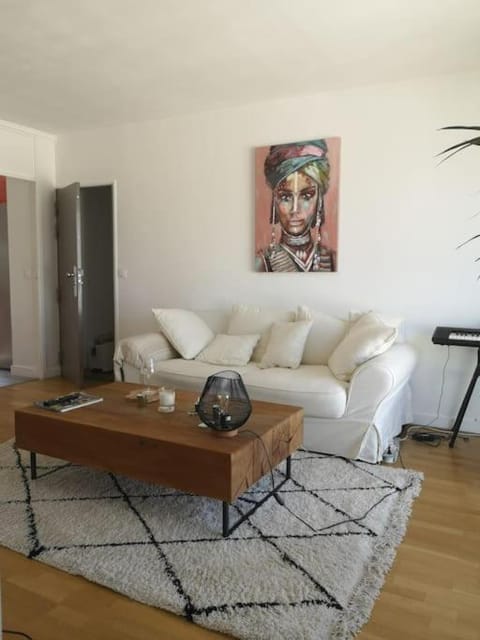 Appartement proche centre avec parking gratuit Apartment in Île-de-France