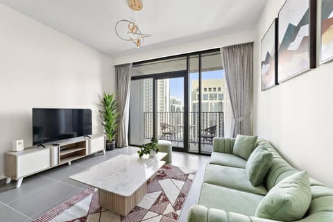 Communal lounge/ TV room, Living room, Seating area