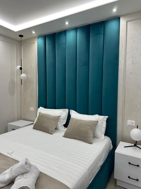 Bed, Photo of the whole room, Bedroom, towels, wardrobe