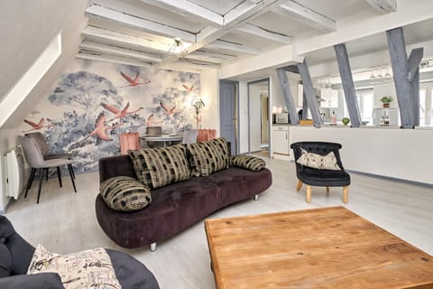 Communal lounge/ TV room, Dining area