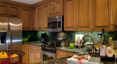 Dolphin Bay Resort and Spa Resort in Pismo Beach