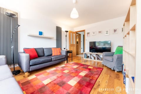 Bracken Bliss by Grandeur Property House in Ferndown