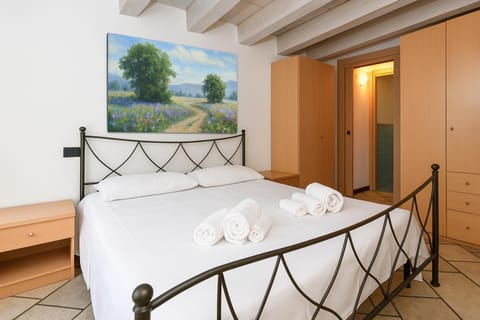 Bed, Photo of the whole room, Bedroom, furniture, towels, wardrobe