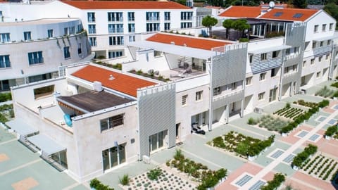 Maris Suite Garden Palace Apartment in Istria County