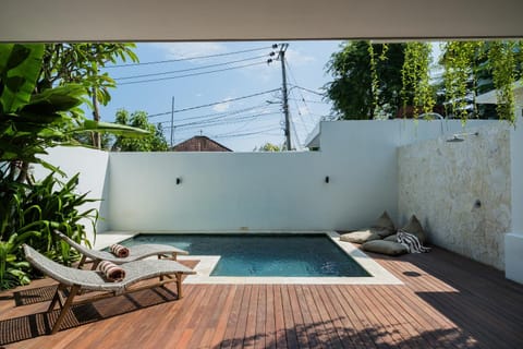 Garden, Swimming pool, sunbed