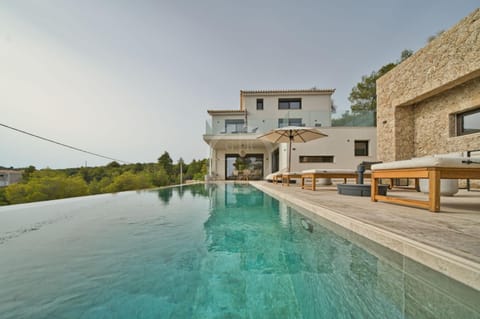 Property building, Pool view
