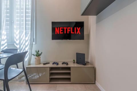 TV and multimedia, Evening entertainment