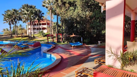 Swimming pool