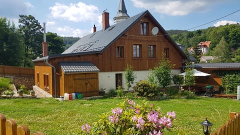 Property building, Garden