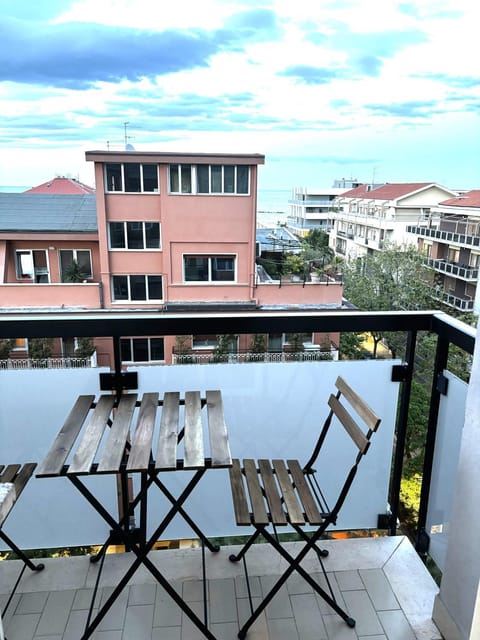 Property building, View (from property/room), Balcony/Terrace