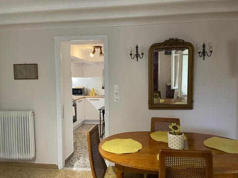 Peculiar Garden Apartment Apartment in İzmir Province