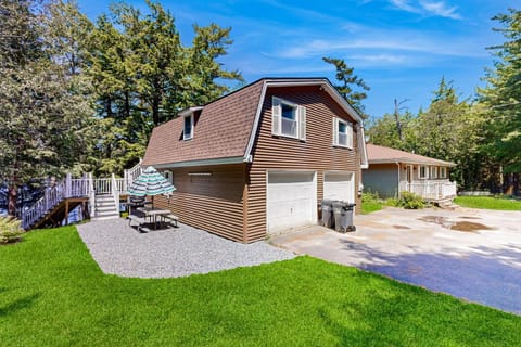 Heart Pond Hideaway Annex Apartment in Orland