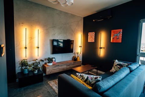 Communal lounge/ TV room, Living room, Seating area