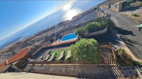 Garden, Swimming pool