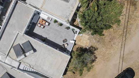 Neighbourhood, Bird's eye view