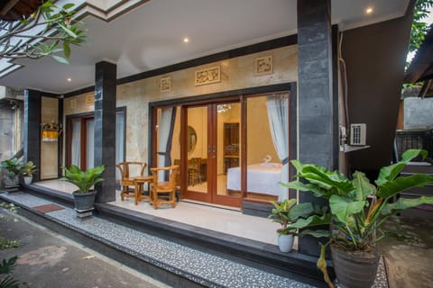 Property building, Day, Living room, Seating area