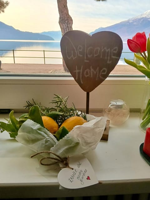 Natural landscape, Food and drinks, Mountain view