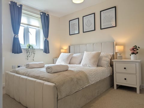 Large 4-Bedrooms House Near Centre Free Parking House in Liverpool