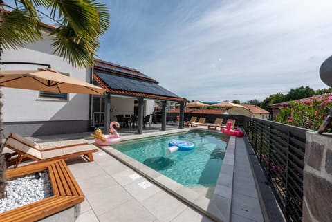 Patio, Pool view, Swimming pool, sunbed