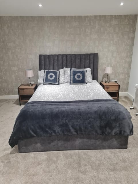Jays modern guest house Bed and Breakfast in Metropolitan Borough of Solihull