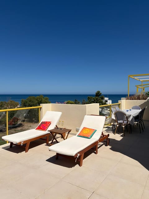 Off site, Balcony/Terrace, Balcony/Terrace, Dining area, Beach, City view, City view, Sea view, Sea view, Location, sunbed