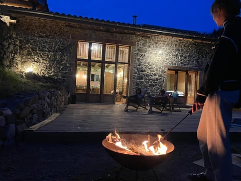 Patio, BBQ facilities