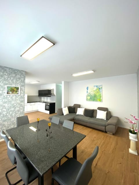 Living room, Seating area, Dining area