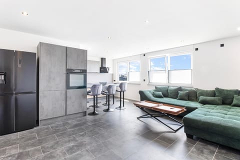 Living room, Dining area, kitchen