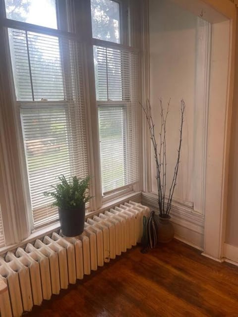 19 century Victorian Home Apartment in Des Moines