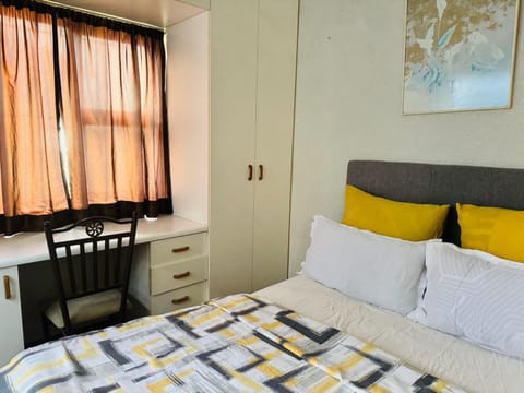 Leisure Lodges selfcatering accommodation Parow Bed and Breakfast in Cape Town