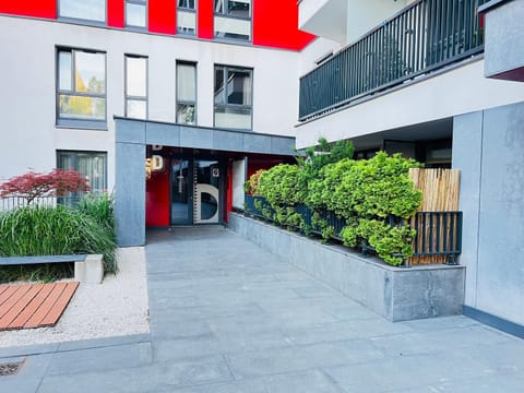 Property building, Day